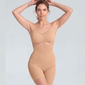 Honeylove SuperPower Short - Sand